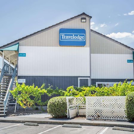 Travelodge By Wyndham Fairfield/Napa Valley Екстер'єр фото