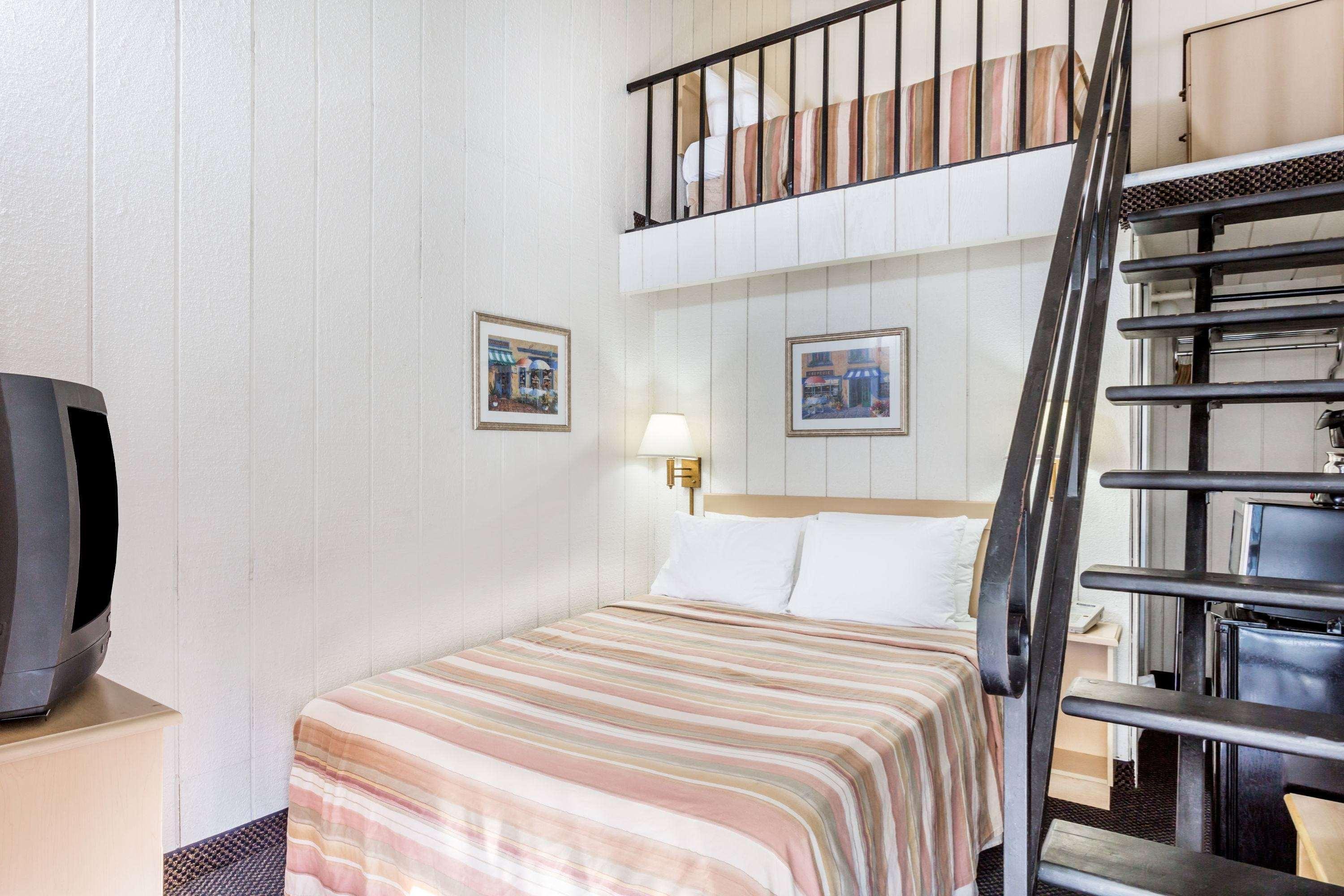 Travelodge By Wyndham Fairfield/Napa Valley Екстер'єр фото