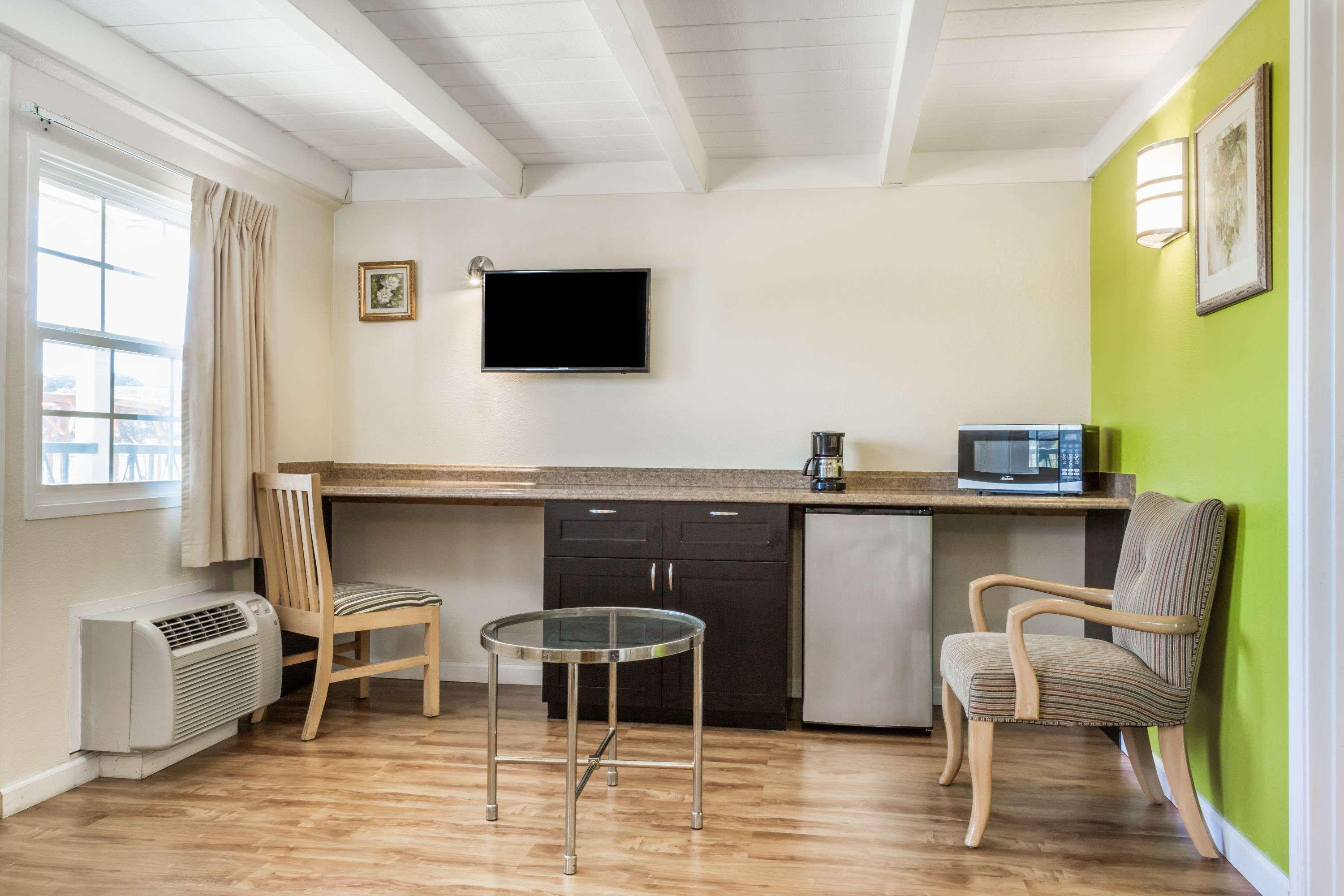 Travelodge By Wyndham Fairfield/Napa Valley Екстер'єр фото