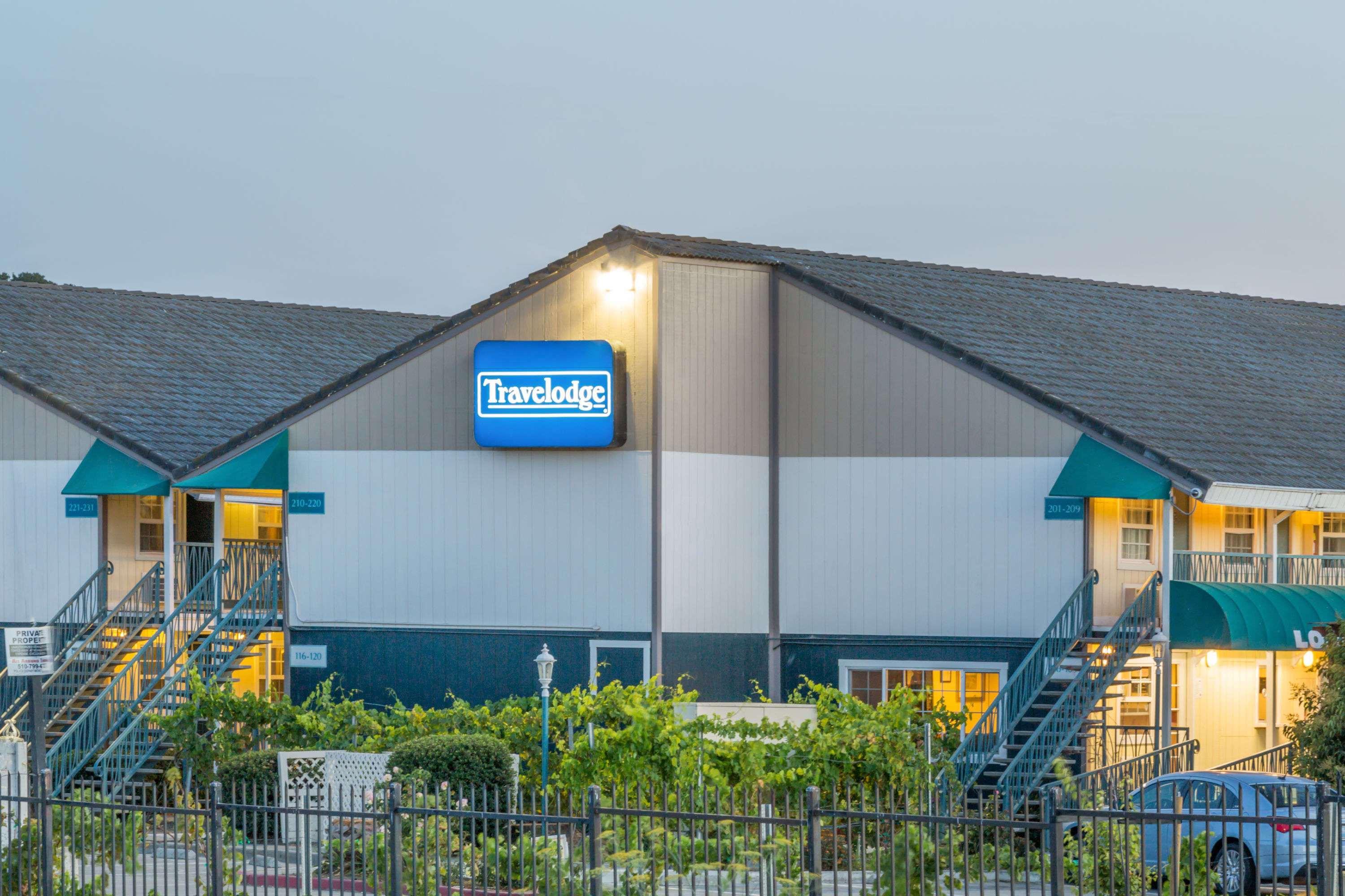 Travelodge By Wyndham Fairfield/Napa Valley Екстер'єр фото