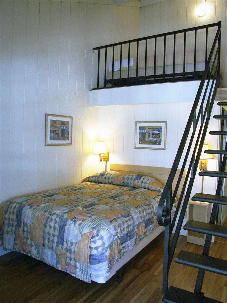Travelodge By Wyndham Fairfield/Napa Valley Екстер'єр фото