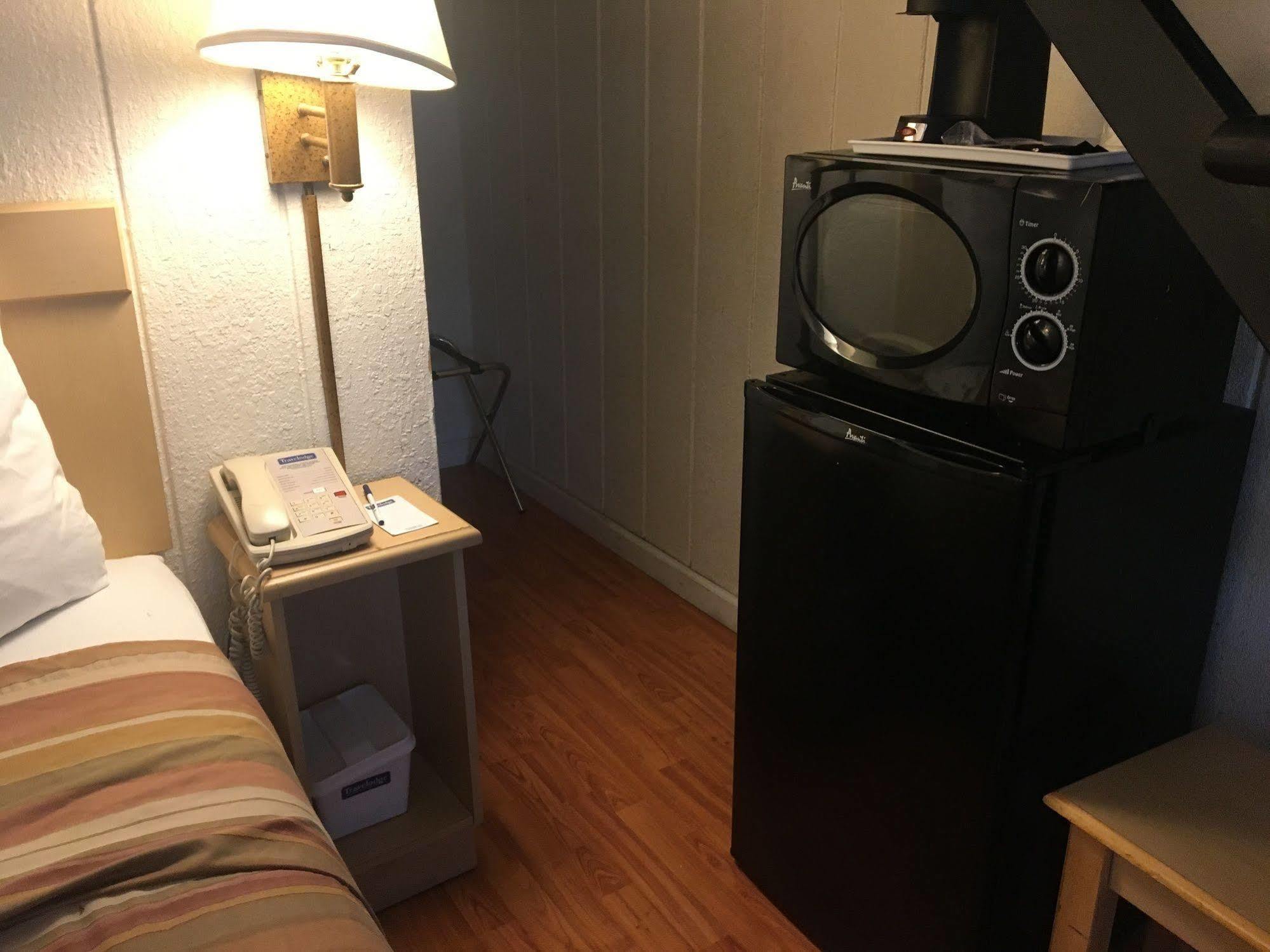 Travelodge By Wyndham Fairfield/Napa Valley Екстер'єр фото