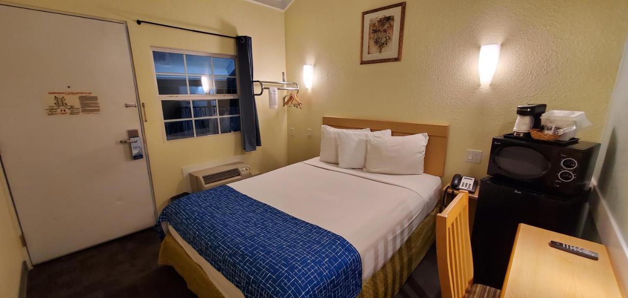 Travelodge By Wyndham Fairfield/Napa Valley Екстер'єр фото